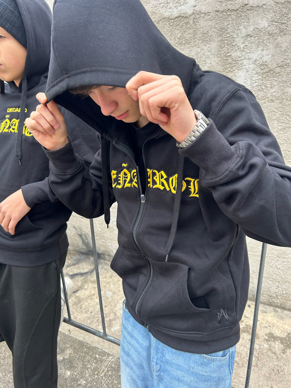 Campera Manyaz Pecho Bordado