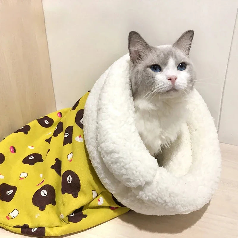 Fluffy Cat Sleeping Bag - Soft and Cuddly Pet Bed for Kittens and Puppies, Thickened Cozy Nest